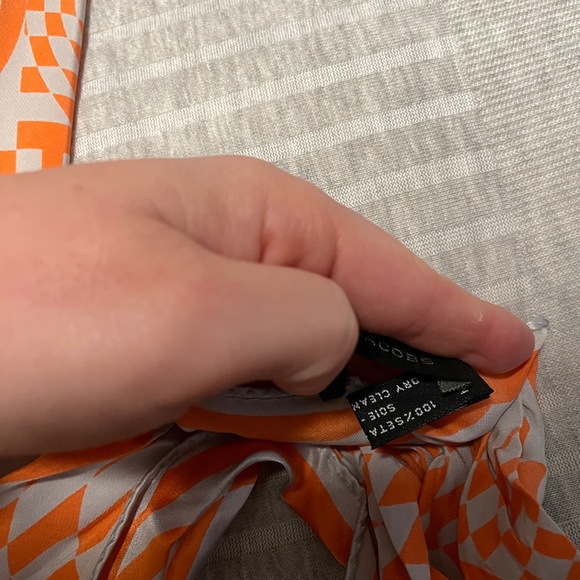 Two Marc jacobs summer scarves - Picture 7 of 8